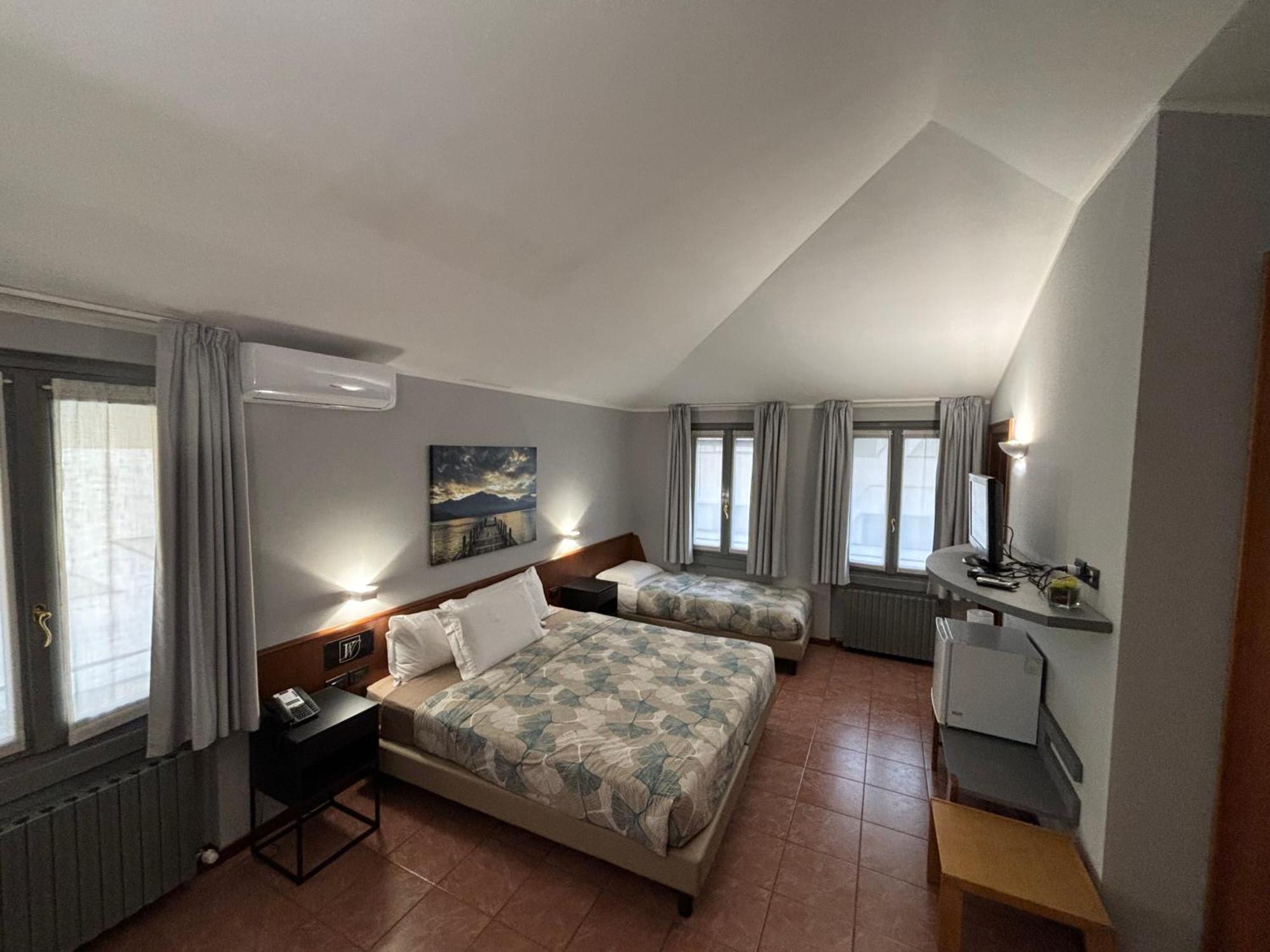 Villa Nasti Hotel Ristorante Canzo Εξωτερικό φωτογραφία