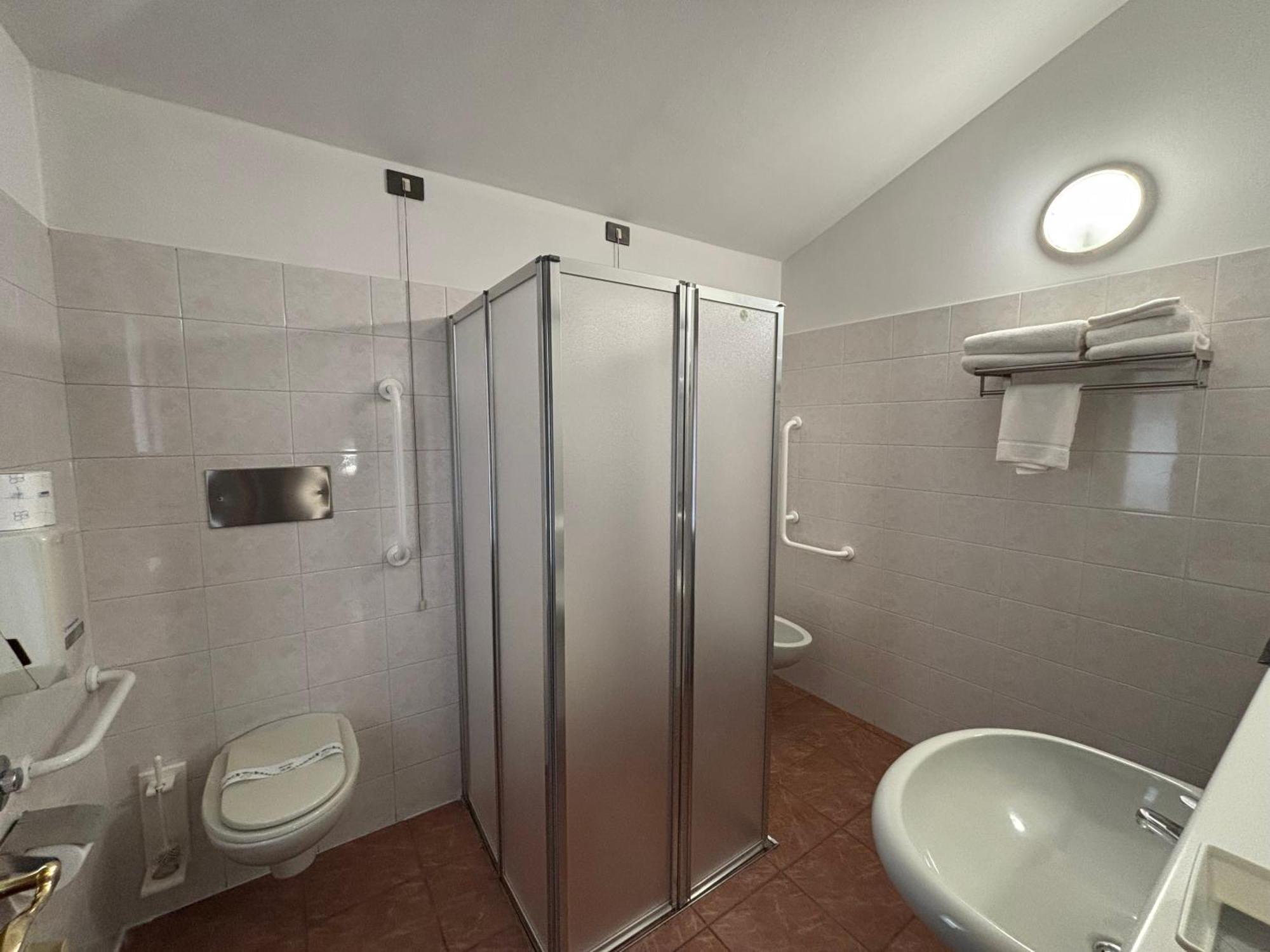 Villa Nasti Hotel Ristorante Canzo Εξωτερικό φωτογραφία